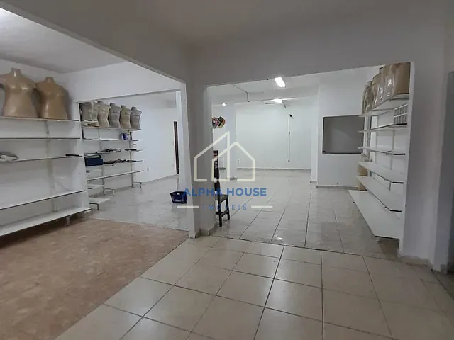 Sobrado com 231m² 4 quartos e 5 banheiros, à venda, no bairro Conjunto Habitacional Terra dos Ipês I (Sul) em Pindamonhangaba