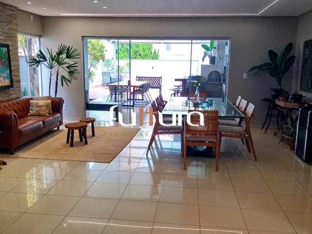 Sobrado com 434m² 3 quartos e 5 banheiros, à venda, no bairro Cidade Vera Cruz - Jardins Mônaco em Aparecida de Goiânia