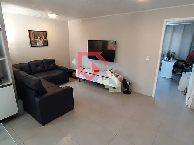 Sobrado 4 quartos e 2 banheiros, à venda, no bairro Vila Nova Mauá em Mauá