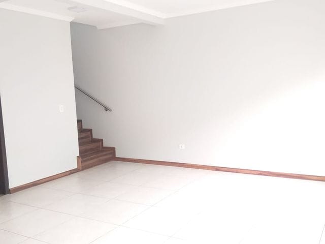 Foto do Sobrado - Sobrado para locação, Xaxim, Curitiba, PR | Haas Imóveis