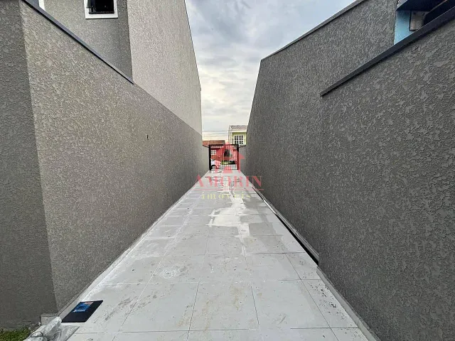 Sobrado com 145m² 3 quartos e 4 banheiros, à venda, no bairro Fazendinha em Curitiba