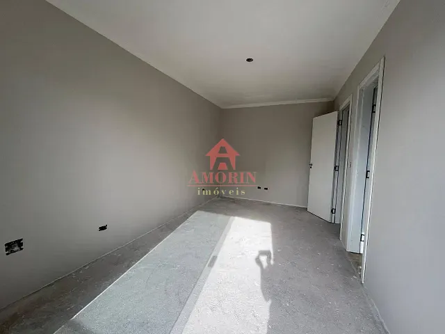 Sobrado com 145m² 3 quartos e 4 banheiros, à venda, no bairro Fazendinha em Curitiba