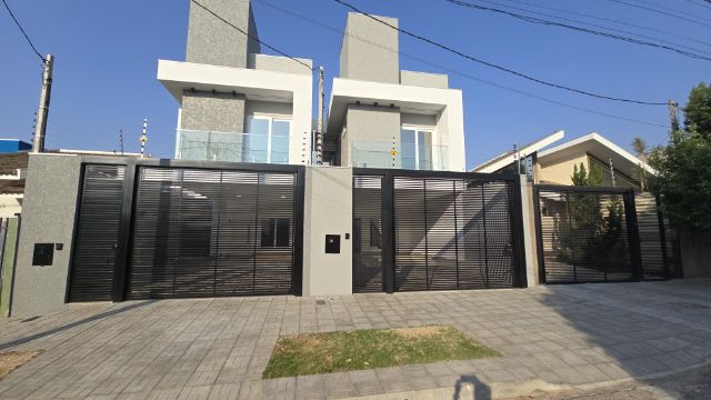 Sobrado com 150m² 3 quartos e 4 banheiros, à venda, no bairro Jardim Paris VI em Maringá