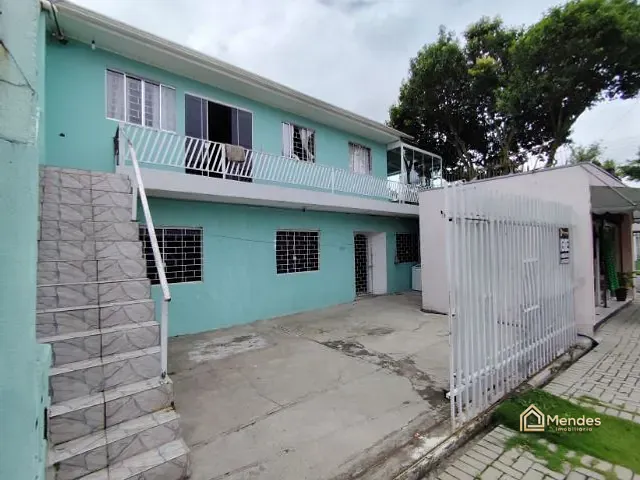 Sobrado com 220m² 5 quartos e 2 banheiros, à venda, no bairro Sítio Cercado em Curitiba