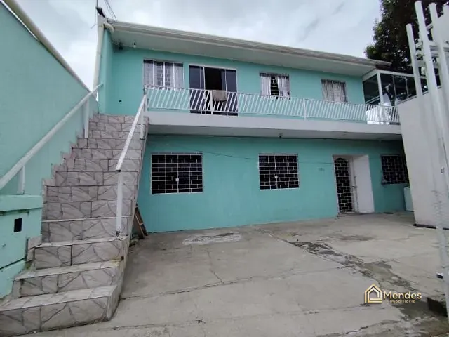 Sobrado com 220m² 5 quartos e 2 banheiros, à venda, no bairro Sítio Cercado em Curitiba