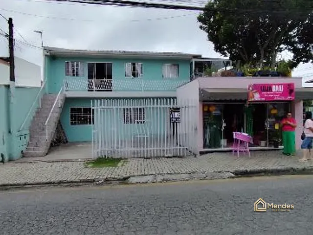 Sobrado com 220m² 5 quartos e 2 banheiros, à venda, no bairro Sítio Cercado em Curitiba