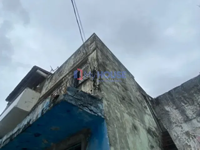 Sobrado com 180m² 3 quartos e 1 banheiro, à venda, no bairro Conquista em Ilhéus