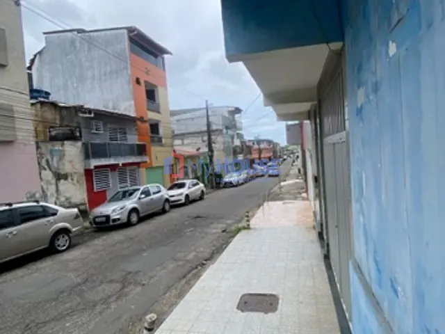 Sobrado com 180m² 3 quartos e 1 banheiro, à venda, no bairro Conquista em Ilhéus