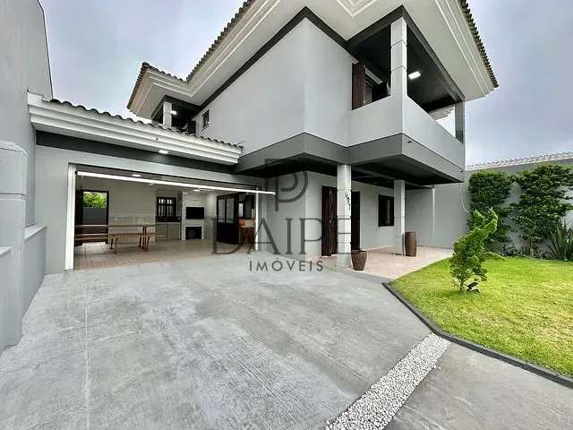 Sobrado com 400m² 4 quartos e 4 banheiros, à venda, no bairro Noiva do Mar em Xangri-Lá