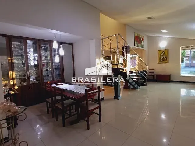 Sobrado com 437m² 5 quartos e 3 banheiros, à venda, no bairro Jardim Atlântico em Goiânia