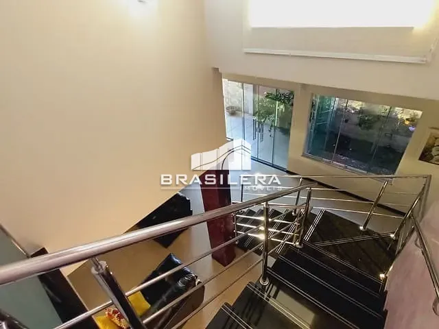Sobrado com 437m² 5 quartos e 3 banheiros, à venda, no bairro Jardim Atlântico em Goiânia