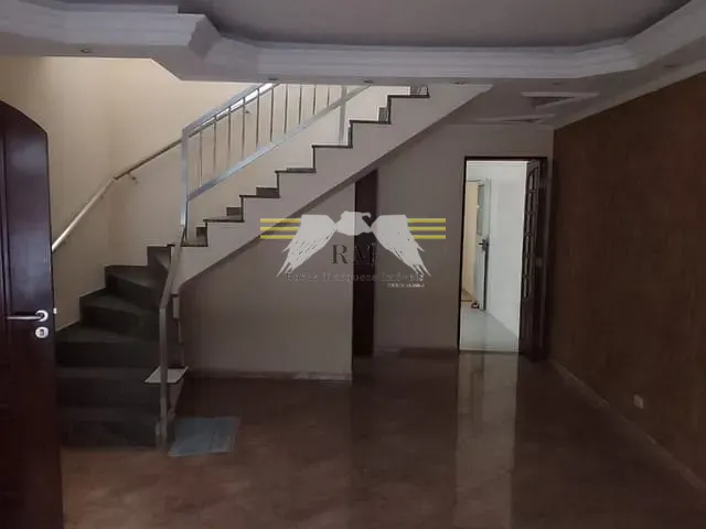 Sobrado com 118m² 4 quartos e 3 banheiros, à venda, no bairro Jardim Piqueroby em São Paulo