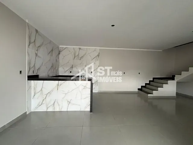 Sobrado com 160m² 2 quartos e 2 banheiros, à venda, no bairro Jardim Heloisa em Andradas