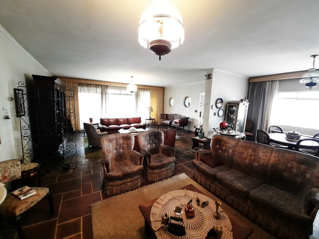 Foto do Sobrado - Amplo Sobrado à venda, 350m² útil, 5 vagas, Vila Romana, São Paulo, SP | Sell Imóveis
