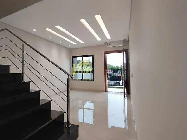 Sobrado 3 quartos e 2 banheiros, à venda, no bairro Porto das Laranjeiras em Araucária