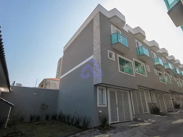 Sobrado 2 quartos e 2 banheiros, à venda, no bairro Penha de França em São Paulo