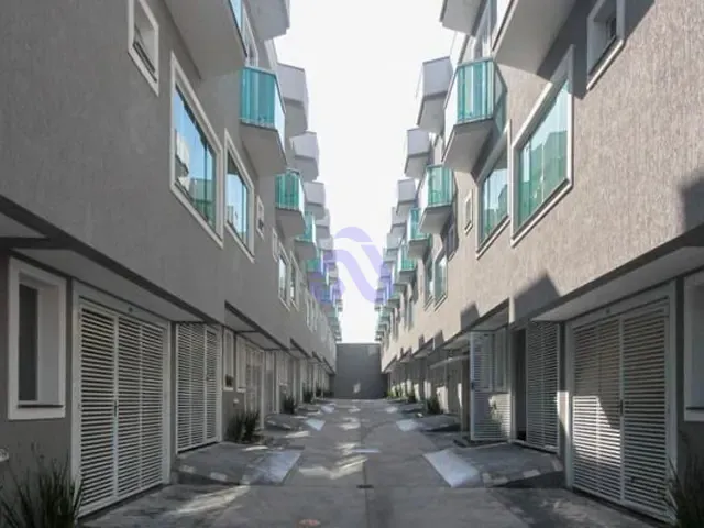 Sobrado 2 quartos e 2 banheiros, à venda, no bairro Penha de França em São Paulo