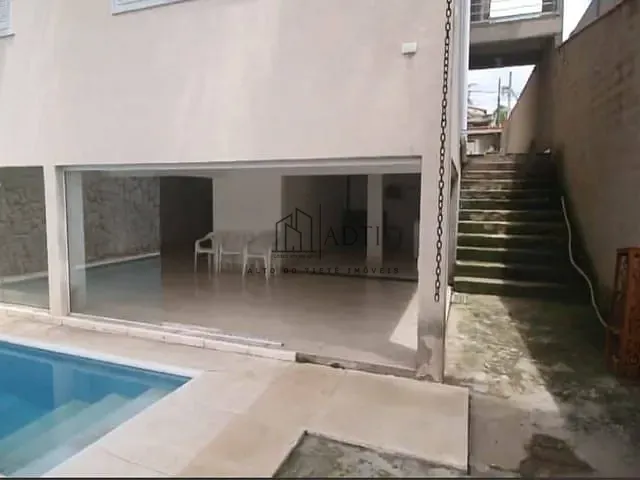 Sobrado com 450m² 4 quartos e 4 banheiros, à venda, no bairro Jardim Fonte Áurea em Poá