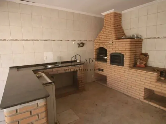 Sobrado com 450m² 4 quartos e 4 banheiros, à venda, no bairro Jardim Fonte Áurea em Poá