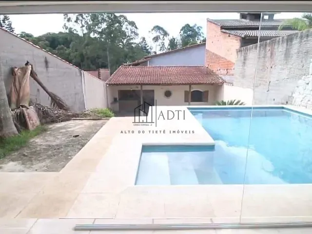 Sobrado com 450m² 4 quartos e 4 banheiros, à venda, no bairro Jardim Fonte Áurea em Poá