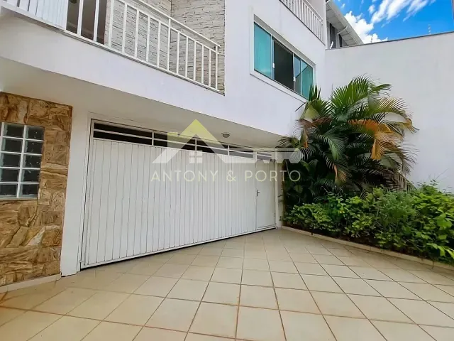 Sobrado 3 quartos e 5 banheiros, à venda, no bairro Vila Rosália em Guarulhos