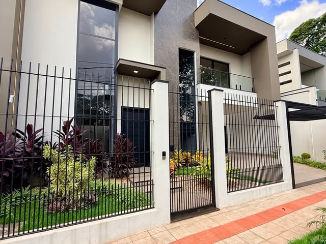 Foto do Sobrado - Venda | Sobrado novo no Jd. Vila Esperança | Suíte + 2 quartos, cozinha gourmet, varanda, 2 vagas, ao lado da UEM e pertinho do centro de Maringá | Benites & Gonzaga Imóveis