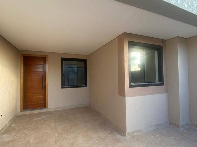 Sobrado com 116m² 2 quartos e 1 banheiro, à venda, no bairro Estrela em Ponta Grossa
