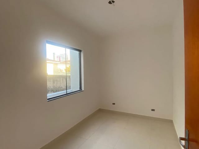 Sobrado com 116m² 2 quartos e 1 banheiro, à venda, no bairro Estrela em Ponta Grossa