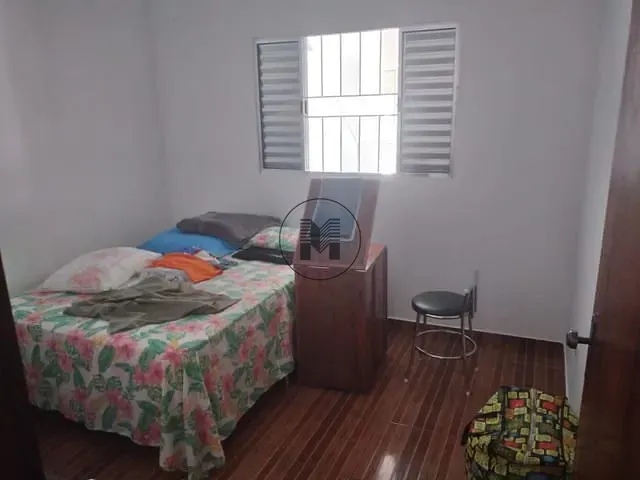 Sobrado 6 quartos e 2 banheiros, à venda, no bairro Jardim Esperanca em Guaratinguetá