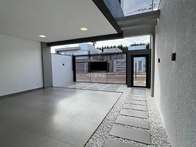 Sobrado com 178m² 3 quartos e 4 banheiros, à venda, no bairro Tropical III em Cascavel