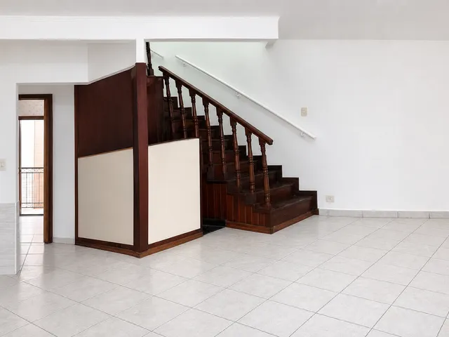 Sobrado 3 quartos e 2 banheiros, à venda, no bairro Vila Gustavo em São Paulo