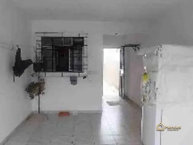 Sobrado com 150m² 4 quartos e 2 banheiros, à venda, no bairro Sítio Cercado em Curitiba