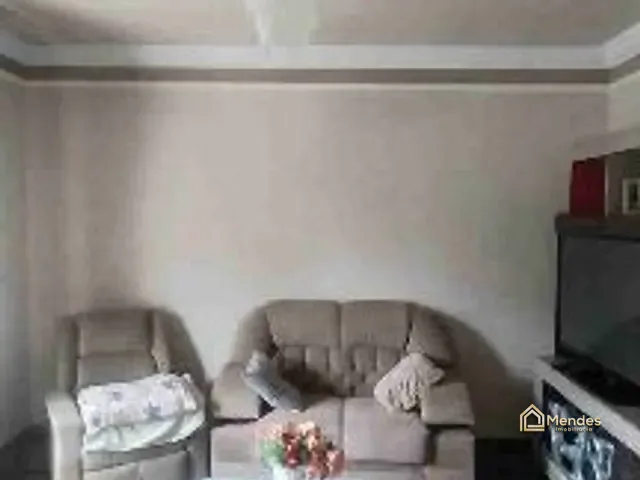 Sobrado com 150m² 4 quartos e 2 banheiros, à venda, no bairro Sítio Cercado em Curitiba