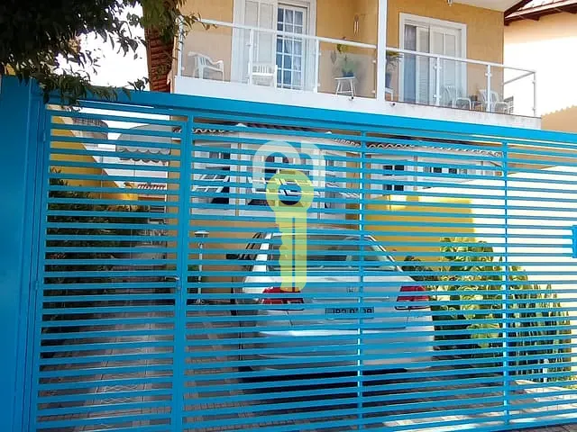 Sobrado com 125m² 2 quartos e 2 banheiros, à venda, no bairro Jardim Rio das Pedras em Cotia