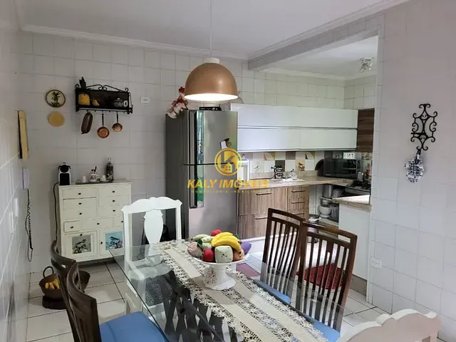Sobrado com 115m² 2 quartos e 2 banheiros, à venda, no bairro Vila Homero Thon em Santo André
