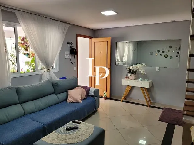 Sobrado com 115m² 2 quartos e 2 banheiros, à venda, no bairro Vila Homero Thon em Santo André