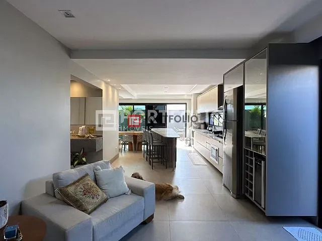 Sobrado com 261m² 4 quartos e 4 banheiros, à venda, no bairro  Jardins Capri  em Senador Canedo