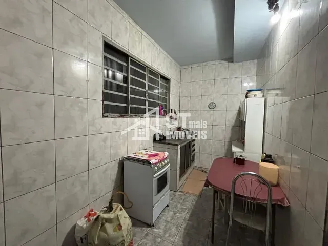 Sobrado com 138m² 4 quartos e 2 banheiros, à venda, no bairro Vila Muterle em Andradas