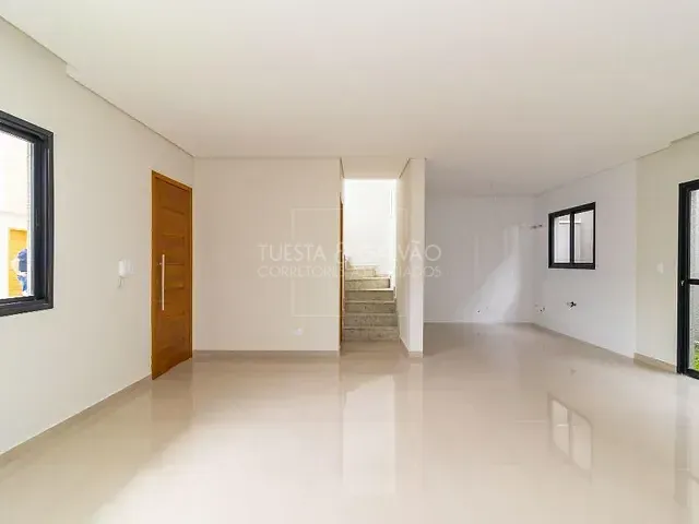 Sobrado com 114m² 3 quartos e 3 banheiros, à venda, no bairro Boqueirão em Curitiba