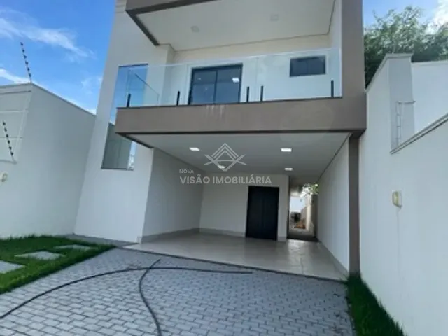 Sobrado com 360m² 2 quartos e 2 banheiros, à venda, no bairro Jardim Maringá em Sinop