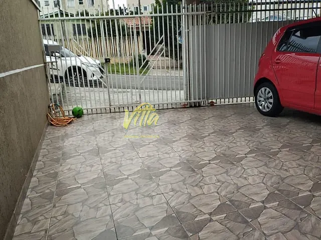 Sobrado com 208m² 3 quartos e 2 banheiros, à venda, no bairro Cachoeira em Araucária