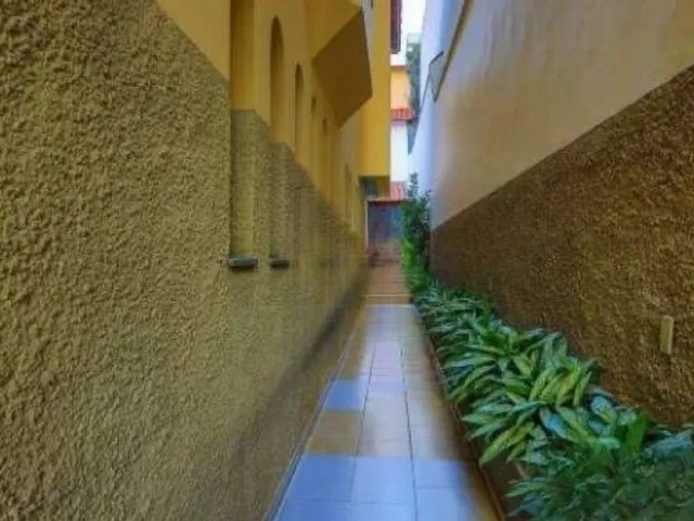 Sobrado 4 quartos e 3 banheiros, à venda ou para alugar, no bairro Vila Bastos em Santo André