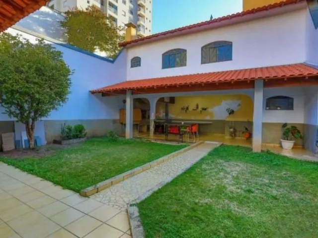 Sobrado 4 quartos e 3 banheiros, à venda ou para alugar, no bairro Vila Bastos em Santo André