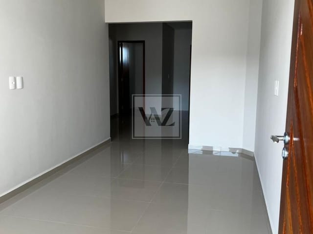 Sobrado 3 quartos e 2 banheiros, à venda, no bairro Contorno em Ponta Grossa