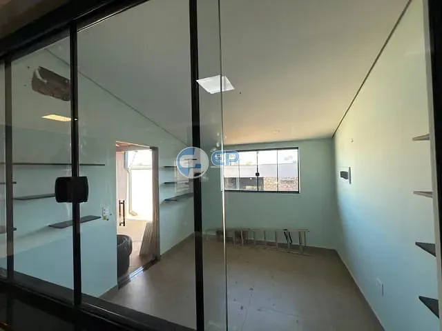 Sobrado com 252m² 3 quartos e 3 banheiros, à venda, no bairro Terras de Santana em Londrina