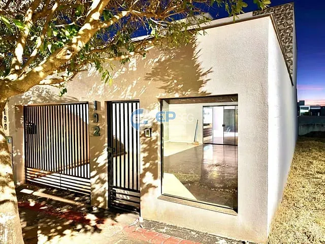 Sobrado com 252m² 3 quartos e 3 banheiros, à venda, no bairro Terras de Santana em Londrina