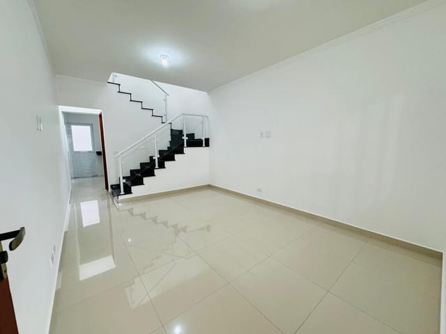 Sobrado com 110m² 3 quartos e 1 banheiro, à venda, no bairro Jardim Record em São Paulo