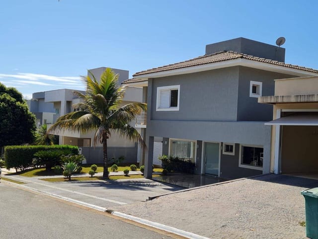 Sobrado 4 quartos e 6 banheiros, para alugar, no bairro Jardins Paris em Goiânia