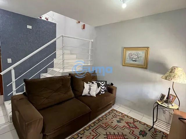 Sobrado com 125m² 2 quartos e 2 banheiros, à venda, no bairro Chácaras Luzia Vicente em Bragança Paulista