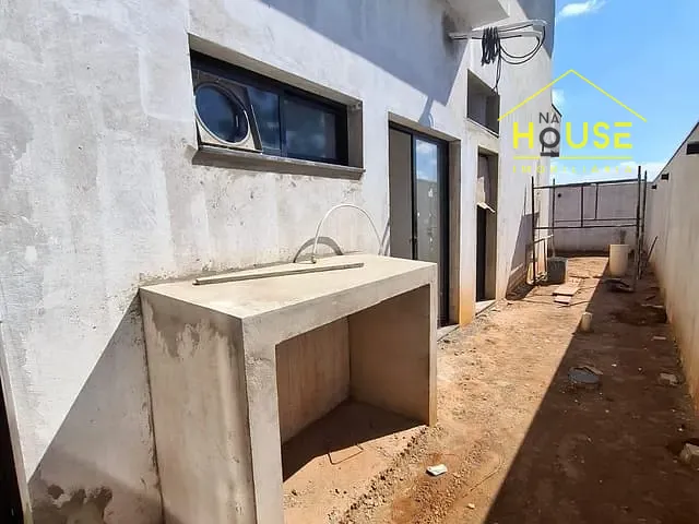 Sobrado com 250m² 4 quartos e 5 banheiros, à venda, no bairro Jardim Baldissera em Votuporanga